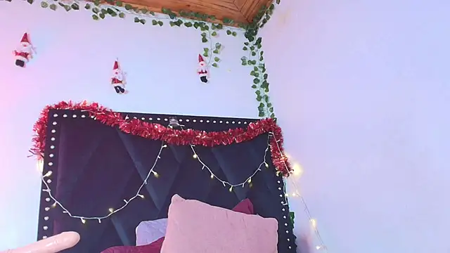 Zoe Curvy online show from December 2025 01:27:01 PM