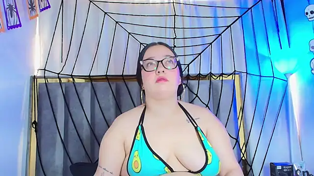 Zoe Curvy online show from October 2025 01:01:02 PM
