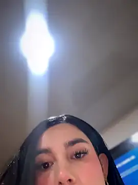 Snapshot of Jules_Anderson chatting on October 2025 04:41:02 PM Jules Anderson online show from October 2025 04:41:02 PM