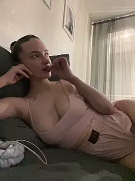 Kristis43 online show from February 2026 08:22:01 PM