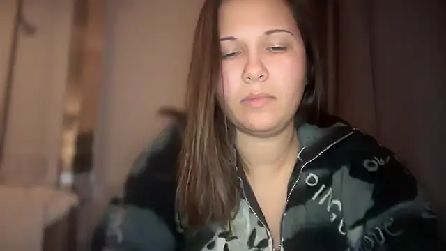 Snapshot of minette-sexy chatting on December 2025 11:36:02 PM minette-sexy online show from December 2025 11:36:02 PM