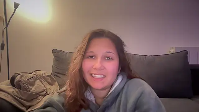 Snapshot of minette-sexy chatting on November 2025 09:26:01 PM minette-sexy online show from November 2025 09:26:01 PM