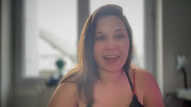 Snapshot of minette-sexy chatting on December 2025 12:44:02 PM minette-sexy online show from December 2025 12:44:02 PM