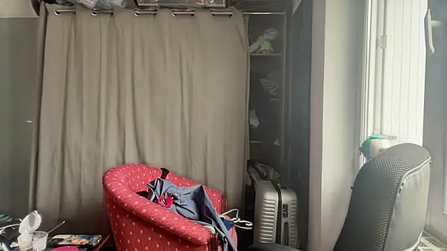 Snapshot of minette-sexy chatting on November 2025 11:21:02 AM minette-sexy online show from November 2025 11:21:02 AM