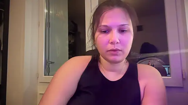 Snapshot of minette-sexy chatting on November 2025 05:35:02 PM minette-sexy online show from November 2025 05:35:02 PM