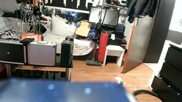 lukasdie online show from April 2026 07:48:01 PM