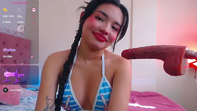 lauvelez   online show from April 2026 01:27:01 PM