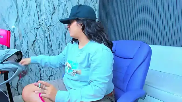 snowflake xxx online show from March 2026 02:44:02 AM