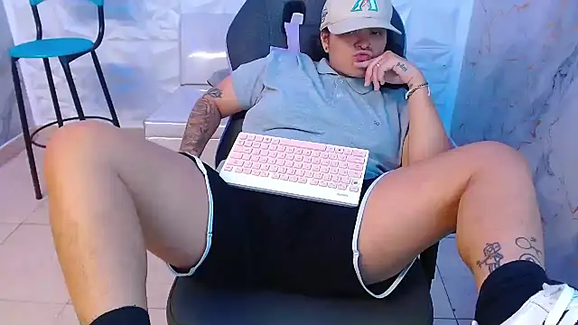 snowflake xxx online show from February 2026 02:57:02 AM