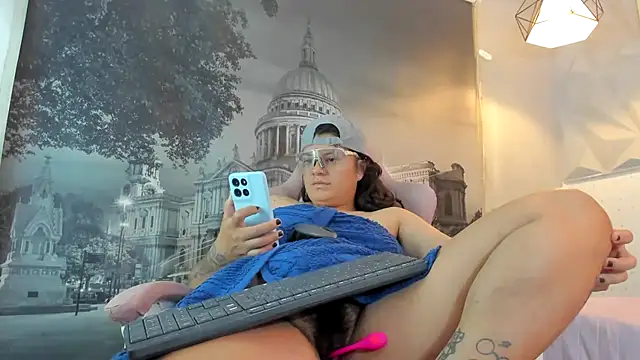 snowflake xxx online show from October 2025 02:29:02 PM