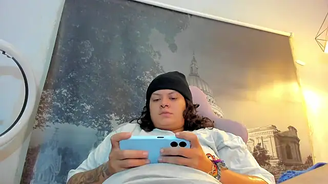 snowflake xxx online show from October 2025 03:46:01 PM