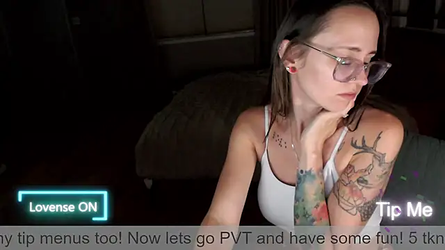 Snapshot of Plantbabeee chatting on June 2026 04:06:02 AM Plantbabeee online show from June 2026 04:06:02 AM