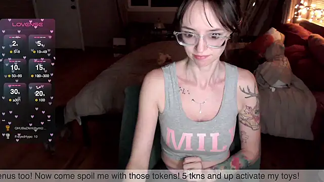 Snapshot of Plantbabeee chatting on March 2025 03:22:02 AM Plantbabeee online show from March 2025 03:22:02 AM