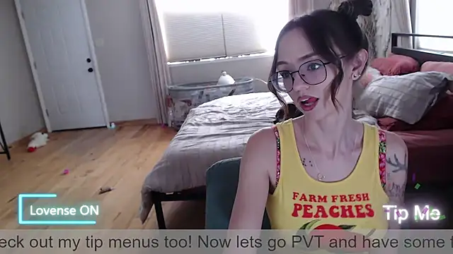 Plantbabeee online show from April 2026 04:20:02 PM