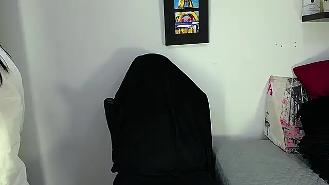 Maira B online show from February 2025 02:37:01 PM