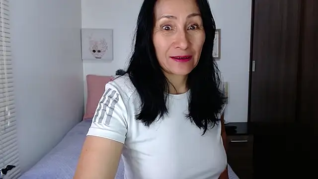 Maira B online show from March 2026 03:09:01 PM