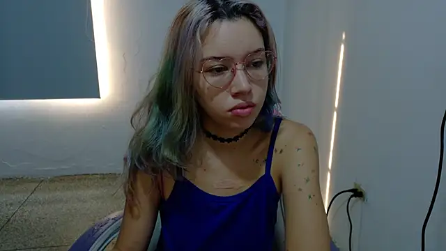 Snapshot of WandaDoll chatting on March 2026 12:17:02 PM WandaDoll online show from March 2026 12:17:02 PM