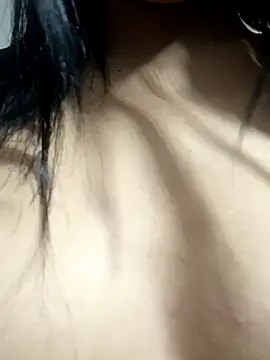 Snapshot of Julieta8 chatting on January 2025 04:17:01 AM Julieta8 online show from January 2025 04:17:01 AM