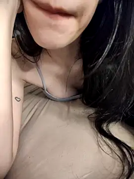 Snapshot of Pamwuw chatting on November 2025 11:05:01 PM Pamwuw online show from November 2025 11:05:01 PM