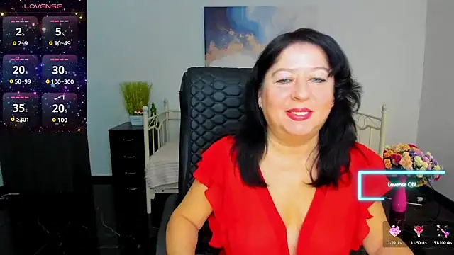 Julia Dean online show from February 2026 12:56:01 PM