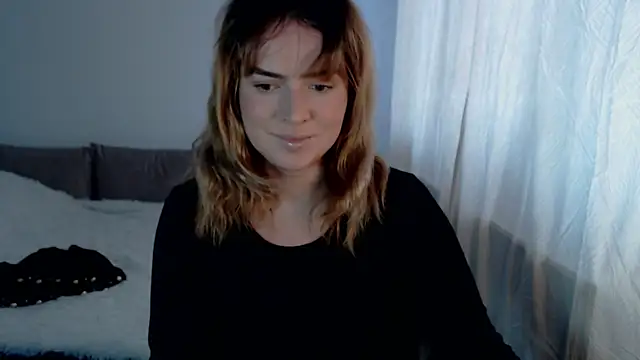 ChloeJewel1 online show from April 2026 05:03:01 AM