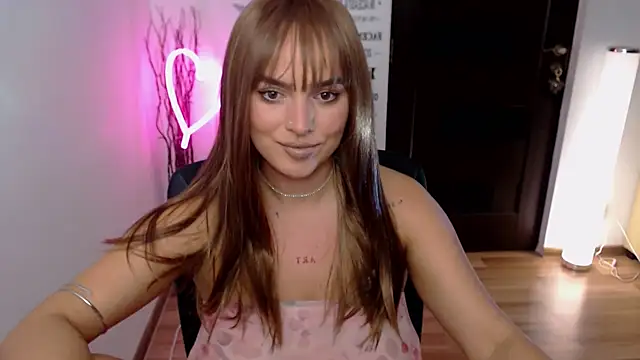 ChloeJewel1 online show from December 2025 12:28:02 PM