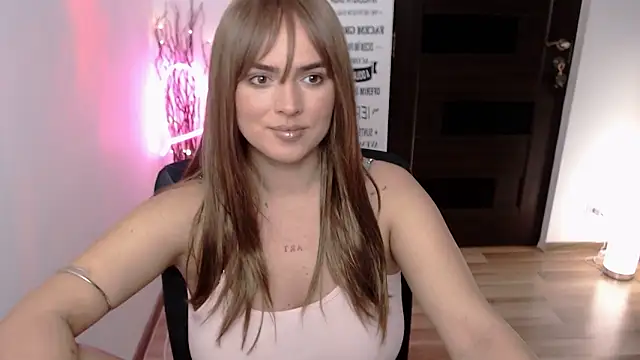 ChloeJewel1 online show from February 2026 12:25:02 PM