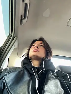 Snapshot of BabeRainbow chatting on February 2025 08:17:01 AM BabeRainbow online show from February 2025 08:17:01 AM