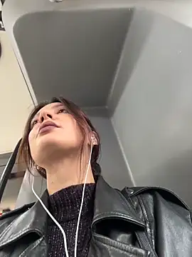 Snapshot of BabeRainbow chatting on September 2025 10:07:01 AM BabeRainbow online show from September 2025 10:07:01 AM