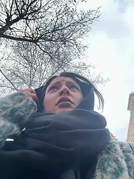 Snapshot of BabeRainbow chatting on February 2025 09:44:02 AM BabeRainbow online show from February 2025 09:44:02 AM