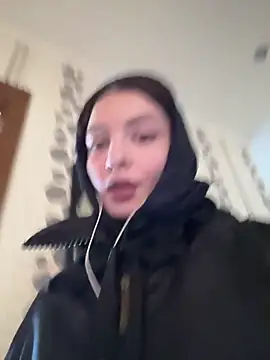 Snapshot of BabeRainbow chatting on October 2025 09:11:02 AM BabeRainbow online show from October 2025 09:11:02 AM