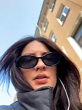 Snapshot of BabeRainbow chatting on October 2025 10:38:02 AM BabeRainbow online show from October 2025 10:38:02 AM