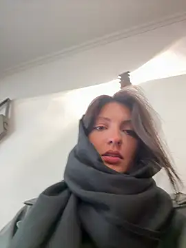 Snapshot of BabeRainbow chatting on February 2025 09:04:02 AM BabeRainbow online show from February 2025 09:04:02 AM