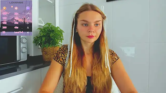 Molly sweetie online show from June 2026 06:41:01 AM