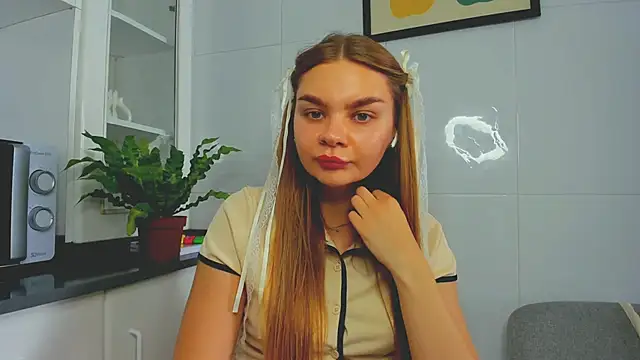 Molly sweetie online show from June 2026 01:09:02 PM