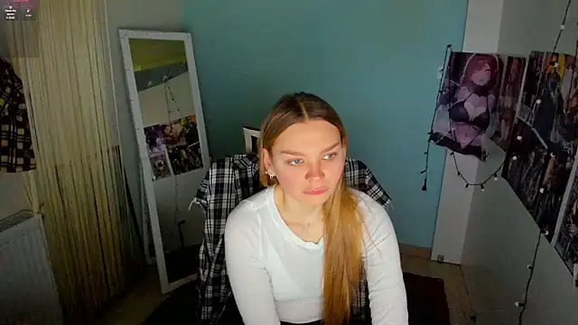 Snapshot of Molly_sweetie chatting on March 2025 07:02:02 AM Molly sweetie online show from March 2025 07:02:02 AM