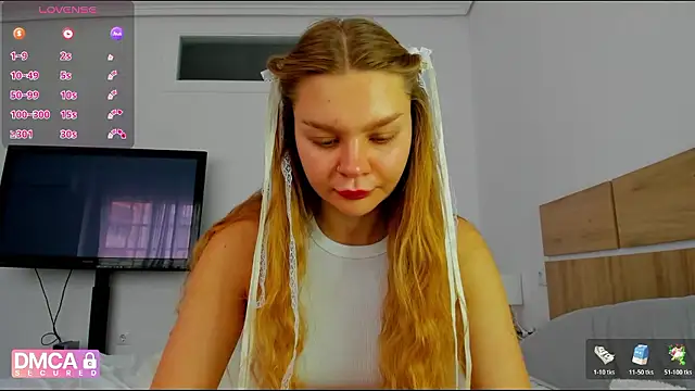 Snapshot of Molly_sweetie chatting on May 2026 06:39:02 AM Molly sweetie online show from May 2026 06:39:02 AM