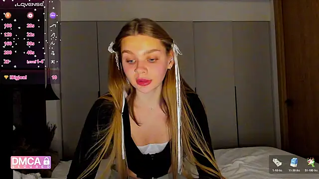 Molly sweetie online show from December 2025 07:36:05 PM