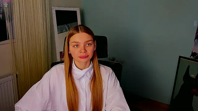 Snapshot of Molly_sweetie chatting on January 2025 07:03:01 AM Molly sweetie online show from January 2025 07:03:01 AM