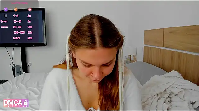 Molly sweetie online show from April 2026 06:32:02 AM