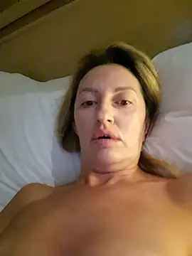 Miss    Mia  online show from March 2026 11:27:02 PM