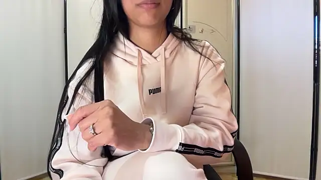 Dulce latingirl online show from November 2025 09:51:01 PM