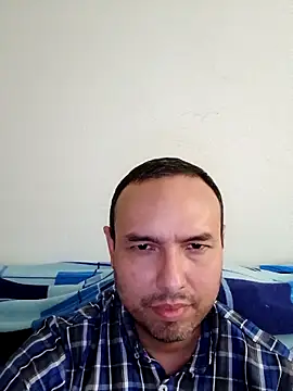 ElSunEagle online show from December 2025 02:52:02 PM