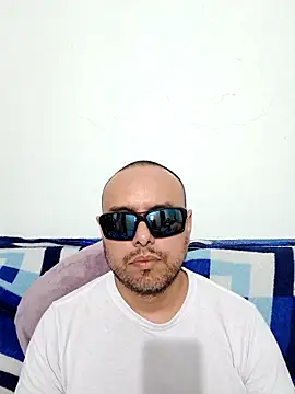 ElSunEagle online show from May 2026 02:33:02 AM
