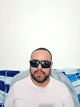 ElSunEagle online show from June 2026 03:33:01 AM