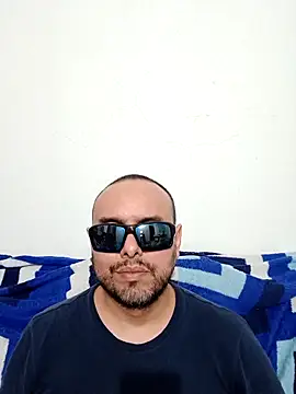 ElSunEagle online show from May 2026 02:33:02 AM