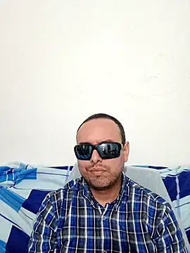 ElSunEagle online show from June 2026 02:33:02 AM