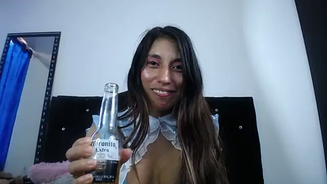 sweet skylove  online show from April 2026 09:10:01 PM