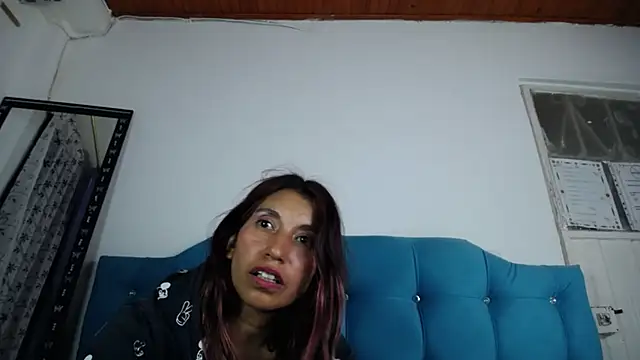 Snapshot of sweet_skylove_ chatting on March 2025 02:10:02 AM sweet skylove online show from March 2025 02:10:02 AM
