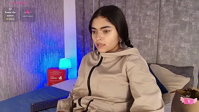 Snapshot of GiselOrtiz chatting on September 2025 11:31:02 AM GiselOrtiz online show from September 2025 11:31:02 AM